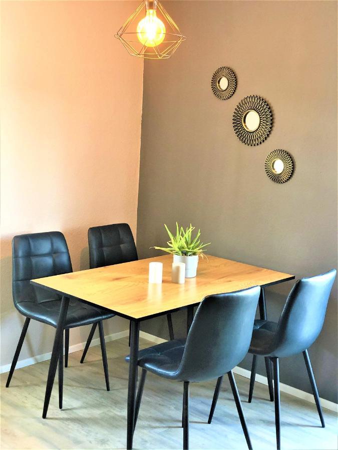 Central-modern With Balcony Near Mtu, The By Lakescape Fewos Apartment Friedrichshafen