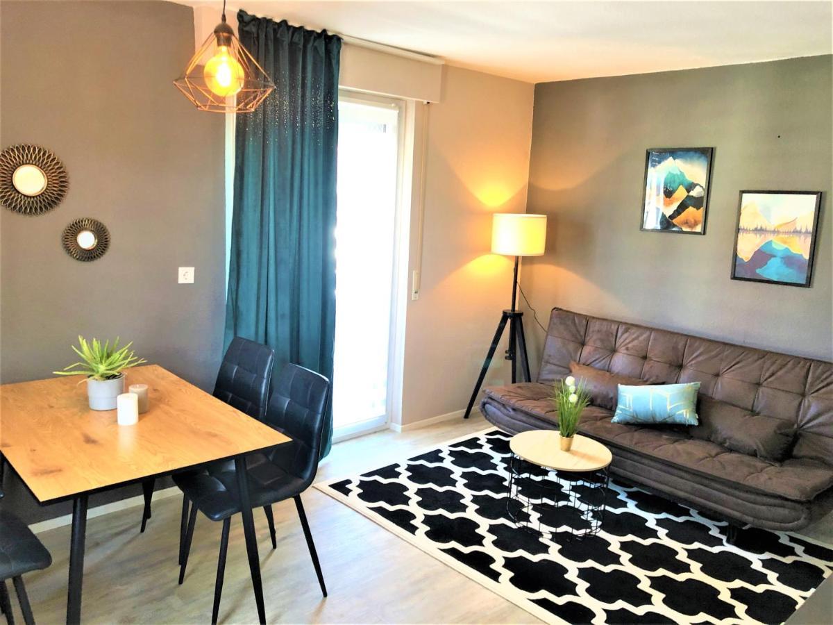 Apartment Central-modern With Balcony Near Mtu, The By Lakescape Fewos *